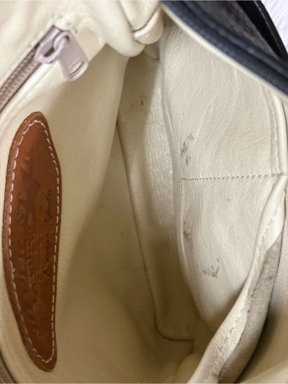 Classic Black Leather Crossbody Bag - Unbranded